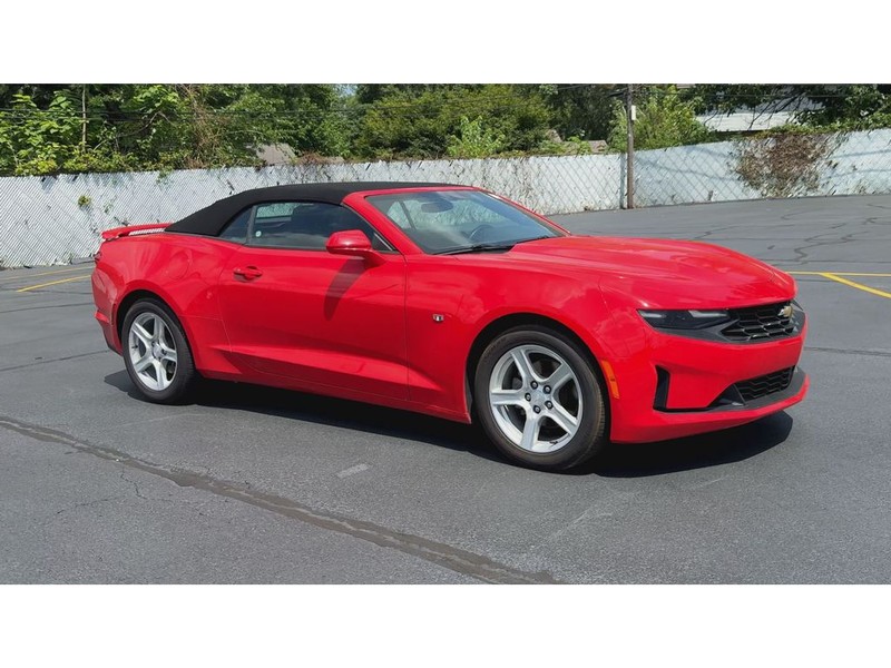 Chevrolet Camaro Vehicle Full-screen Gallery Image 02
