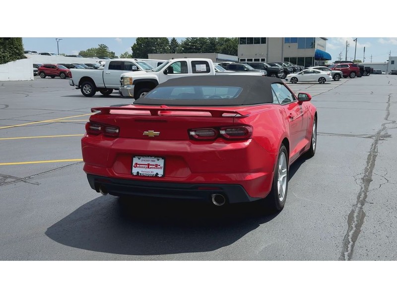 Chevrolet Camaro Vehicle Full-screen Gallery Image 07