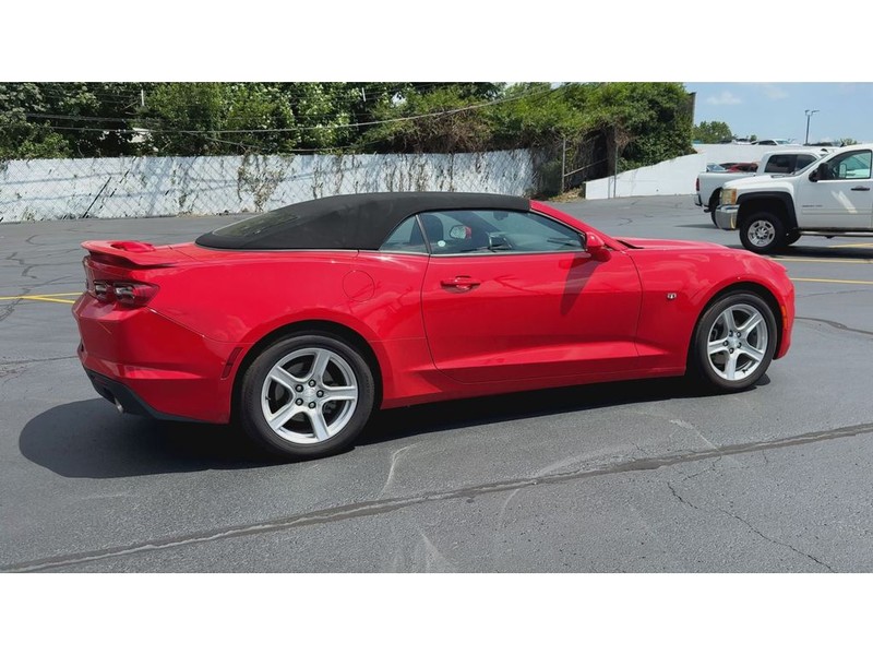 Chevrolet Camaro Vehicle Full-screen Gallery Image 08