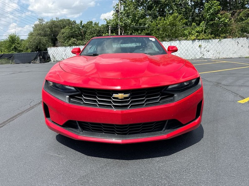 Chevrolet Camaro Vehicle Full-screen Gallery Image 22