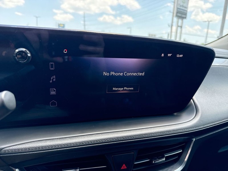 Buick Encore GX Vehicle Full-screen Gallery Image 16