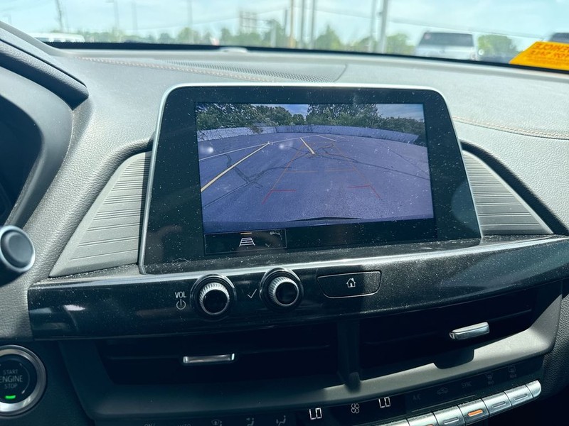 Cadillac CT4 Vehicle Full-screen Gallery Image 17
