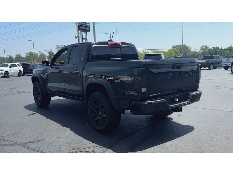 Chevrolet Colorado Vehicle Full-screen Gallery Image 06