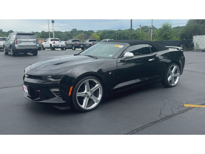 Chevrolet Camaro Vehicle Full-screen Gallery Image 05