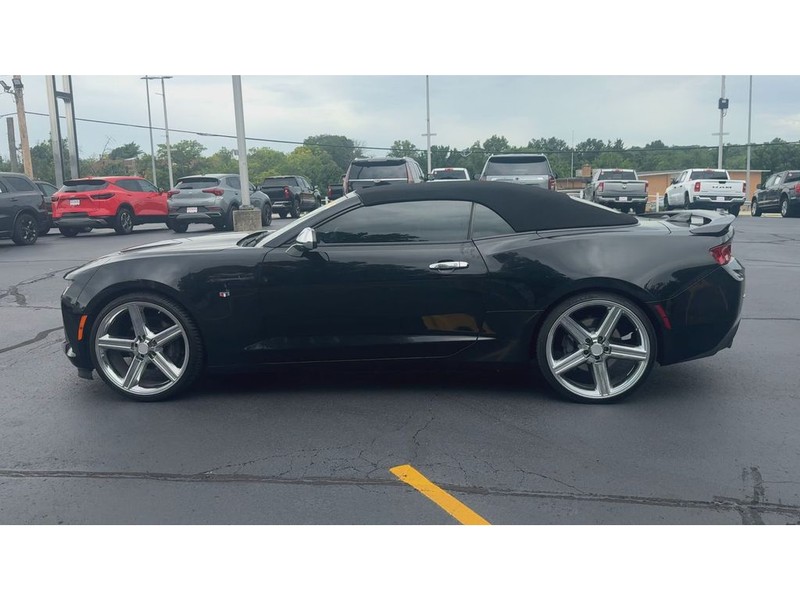 Chevrolet Camaro Vehicle Full-screen Gallery Image 06