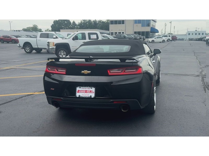 Chevrolet Camaro Vehicle Full-screen Gallery Image 08