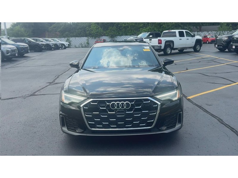 Audi A6 Sedan Vehicle Full-screen Gallery Image 03