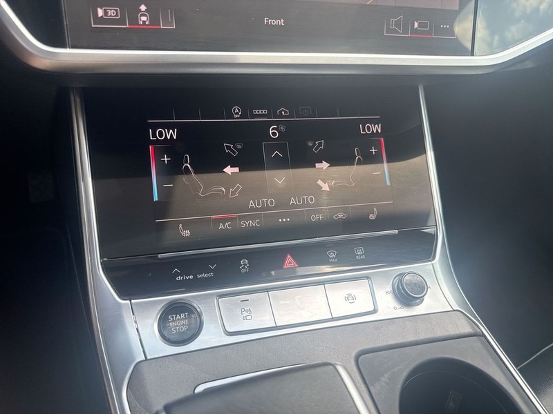 Audi A6 Sedan Vehicle Full-screen Gallery Image 18