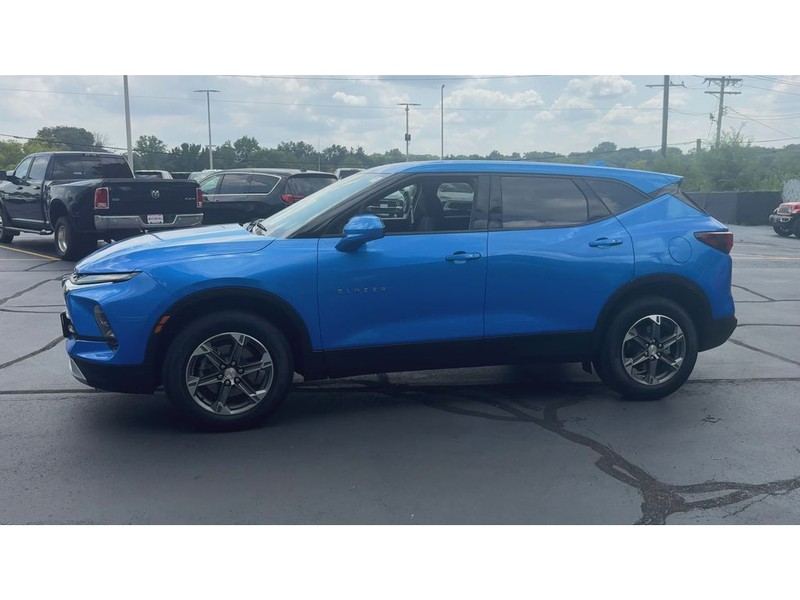 Chevrolet Blazer Vehicle Full-screen Gallery Image 05