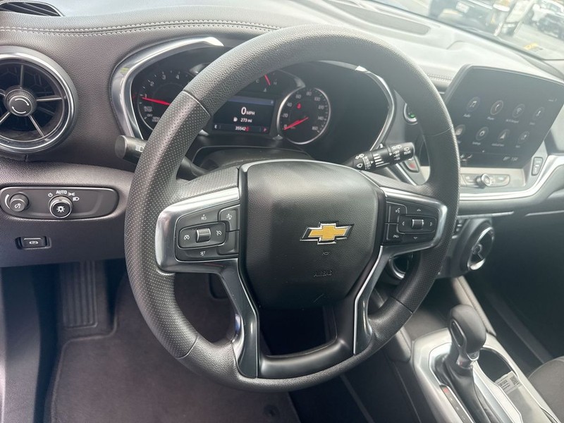 Chevrolet Blazer Vehicle Full-screen Gallery Image 14