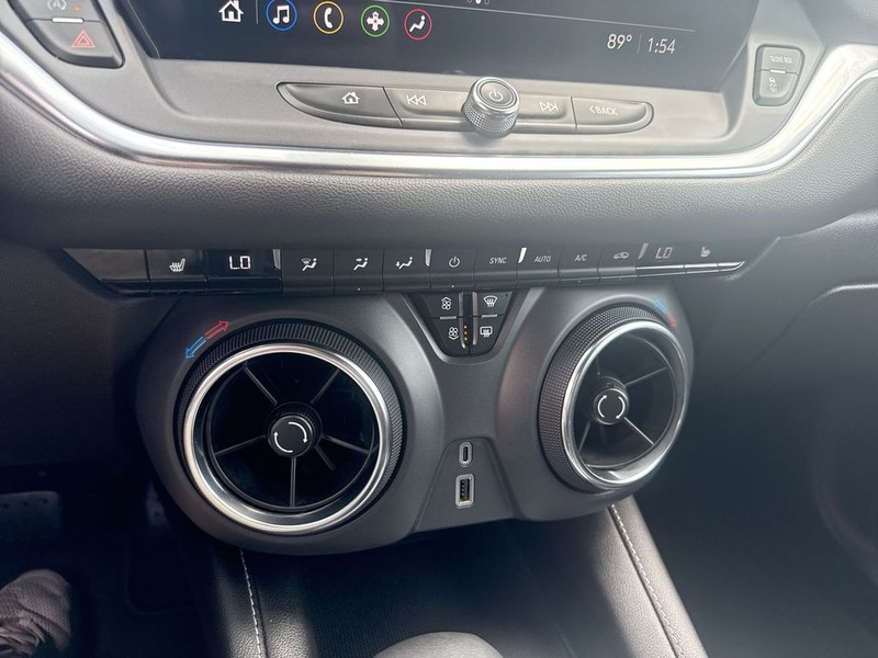 Chevrolet Blazer Vehicle Full-screen Gallery Image 18