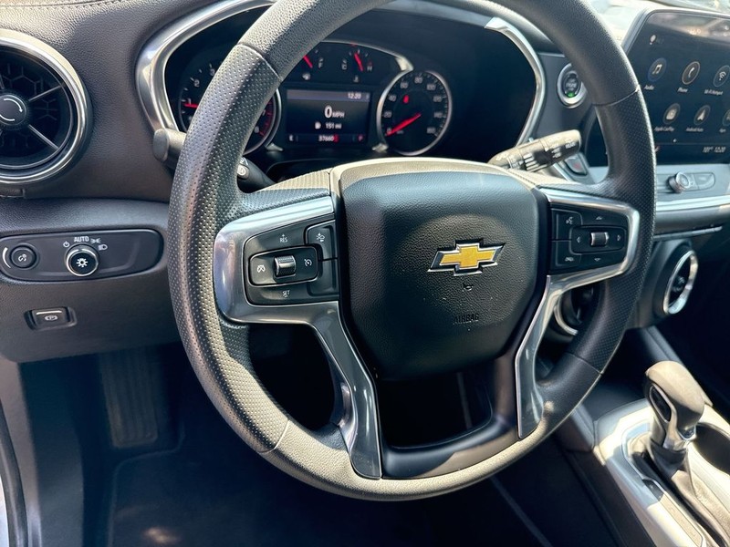 Chevrolet Blazer Vehicle Full-screen Gallery Image 14