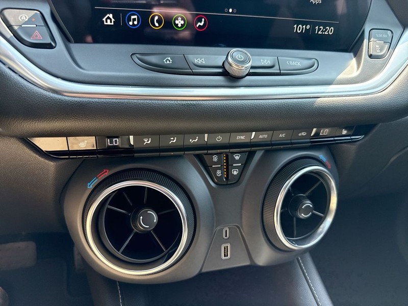Chevrolet Blazer Vehicle Full-screen Gallery Image 18