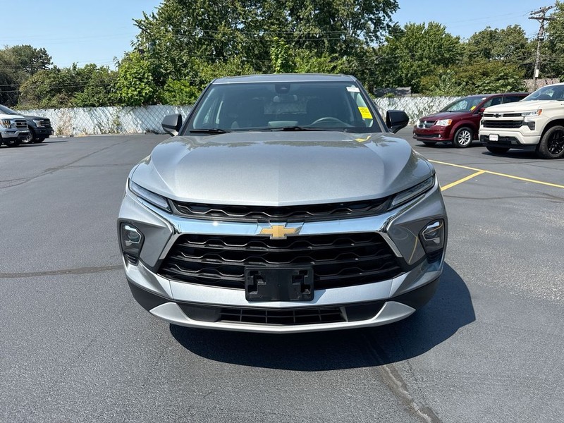 Chevrolet Blazer Vehicle Full-screen Gallery Image 23