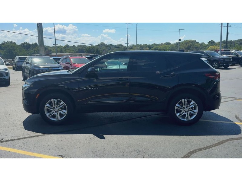 Chevrolet Blazer Vehicle Full-screen Gallery Image 05