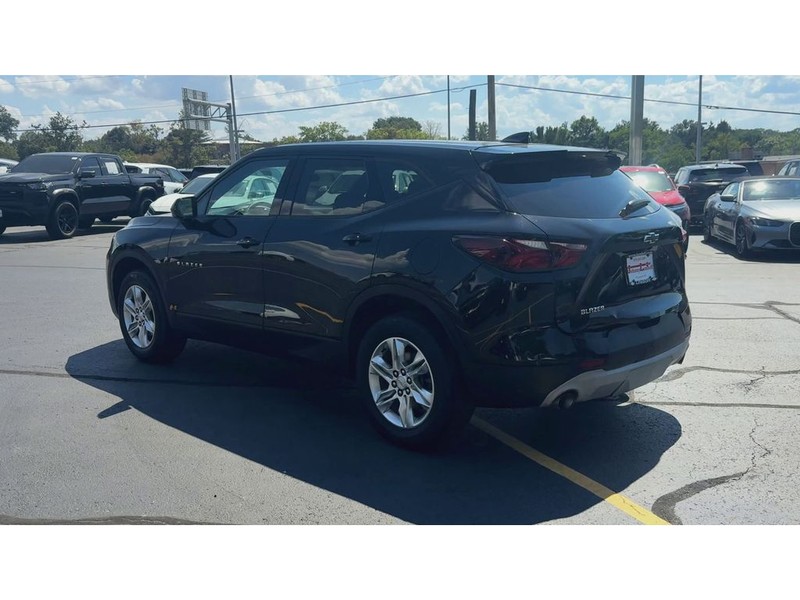 Chevrolet Blazer Vehicle Full-screen Gallery Image 06