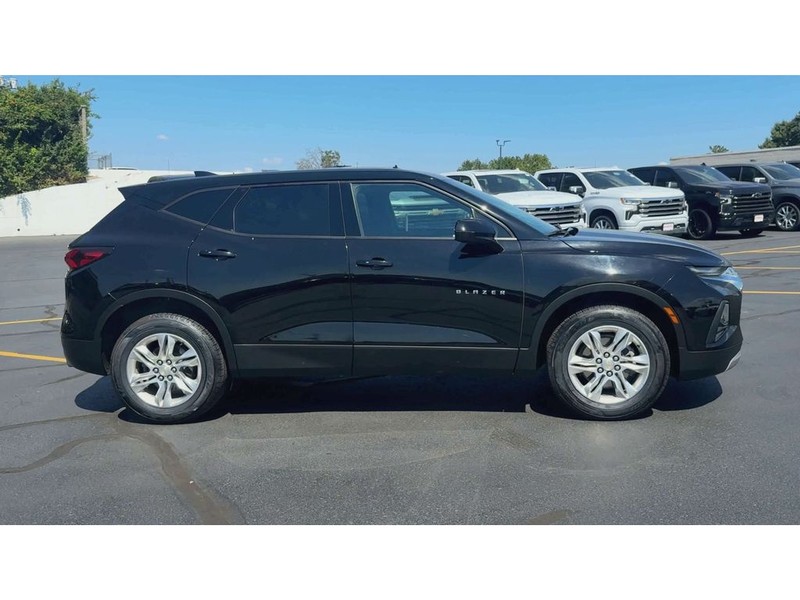 Chevrolet Blazer Vehicle Full-screen Gallery Image 09