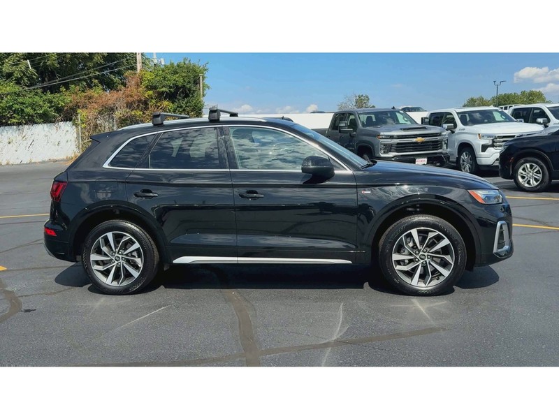 Audi Q5 Vehicle Full-screen Gallery Image 09
