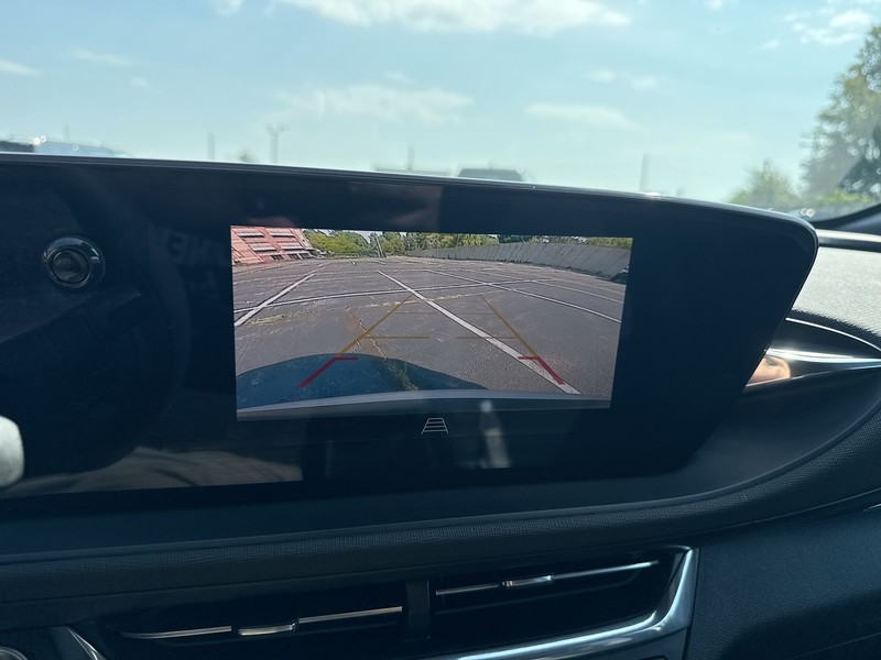 Buick Envista Vehicle Full-screen Gallery Image 22