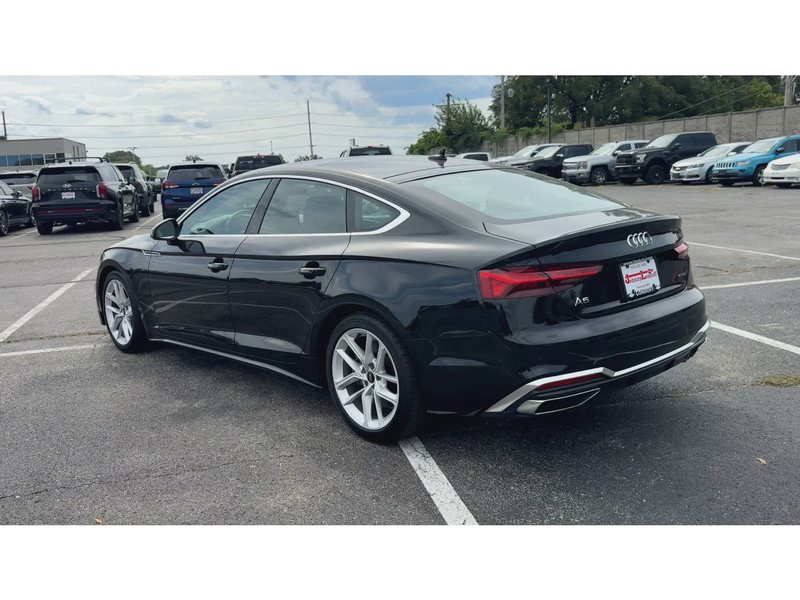 Audi A5 Sportback Vehicle Full-screen Gallery Image 06