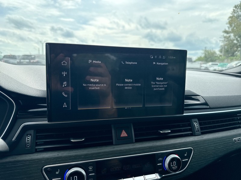 Audi A5 Sportback Vehicle Full-screen Gallery Image 16