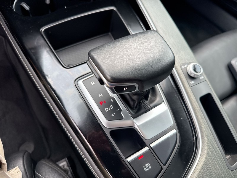 Audi A5 Sportback Vehicle Full-screen Gallery Image 19