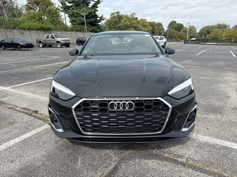 Audi A5 Sportback Vehicle Full-screen Gallery Image 23