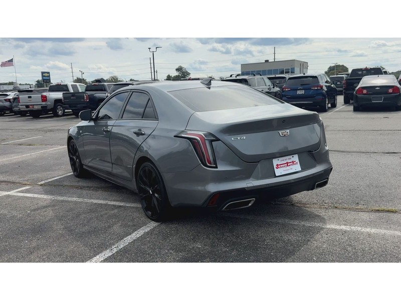 Cadillac CT4 Vehicle Full-screen Gallery Image 06