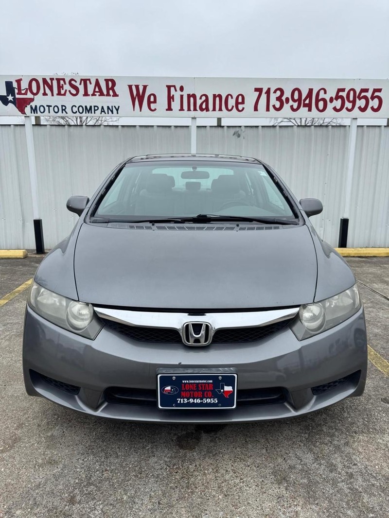 Honda Civic Sedan Vehicle Full-screen Gallery Image 03