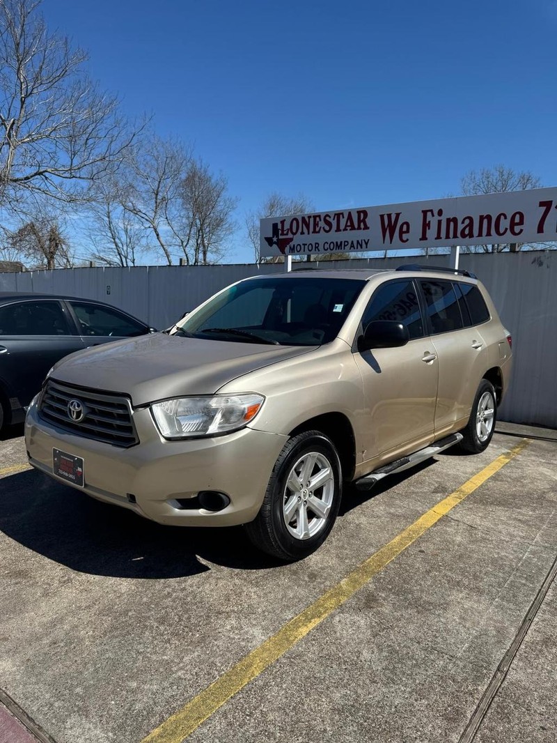 Toyota Highlander Vehicle Full-screen Gallery Image 02