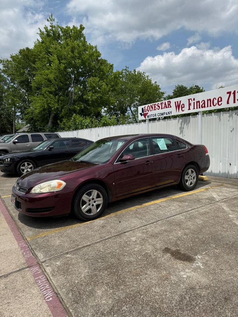 Chevrolet Impala Vehicle Full-screen Gallery Image 02
