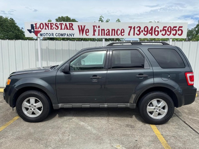 Ford Escape Vehicle Full-screen Gallery Image 07