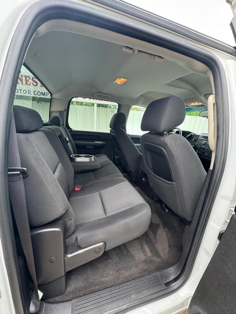 Chevrolet Silverado 1500 Vehicle Full-screen Gallery Image 08