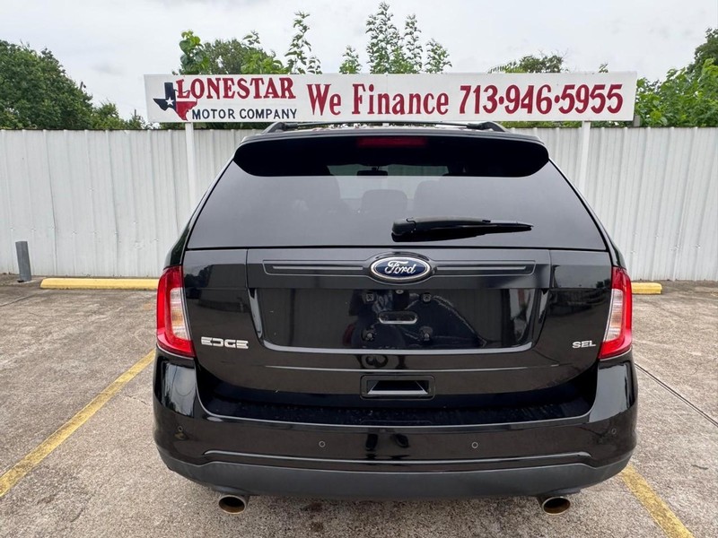 Ford Edge Vehicle Full-screen Gallery Image 04