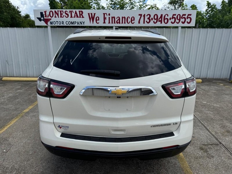 Chevrolet Traverse Vehicle Full-screen Gallery Image 04