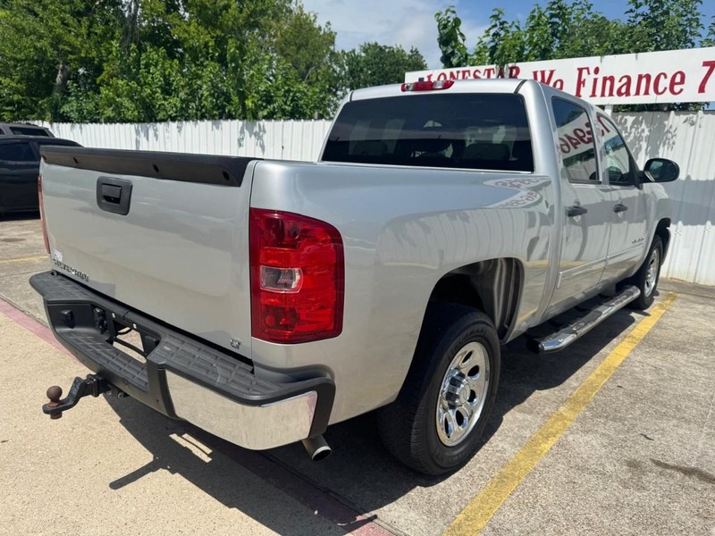 Chevrolet Silverado 1500 Vehicle Full-screen Gallery Image 05