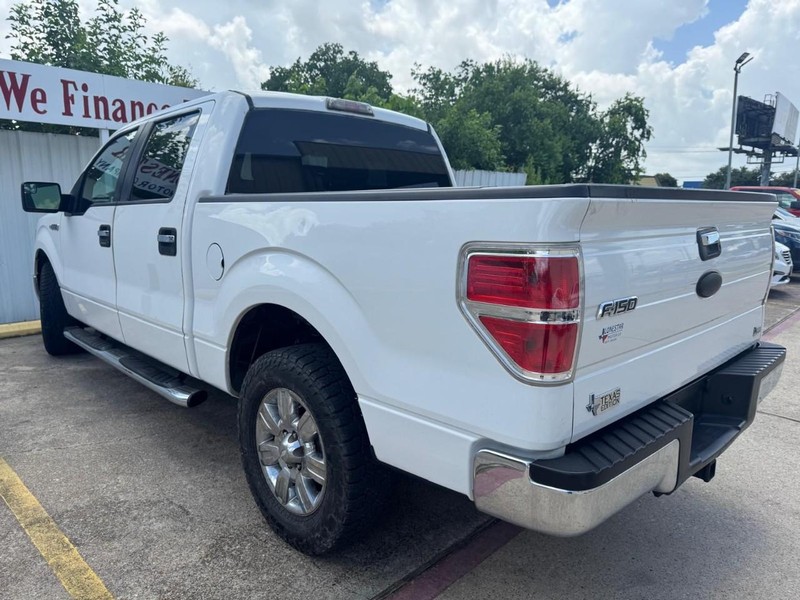 Ford F-150 Vehicle Full-screen Gallery Image 06