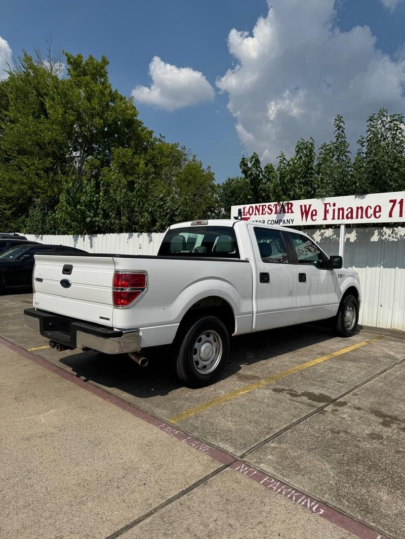 Ford F-150 Vehicle Full-screen Gallery Image 06