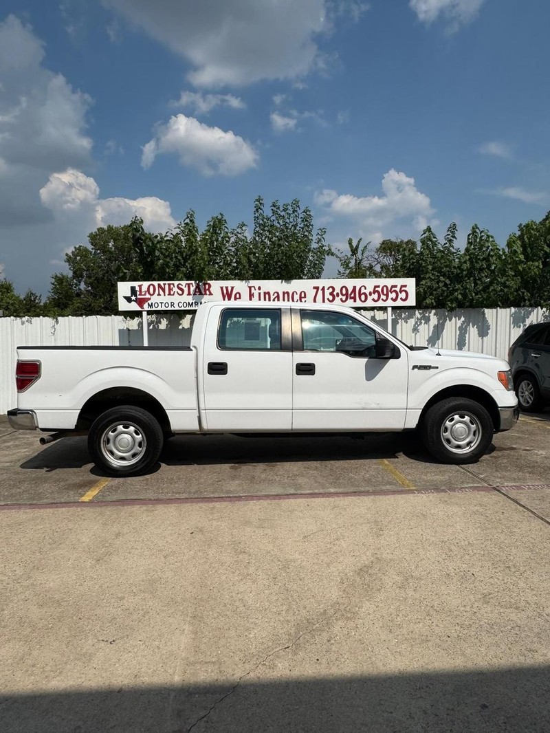 Ford F-150 Vehicle Full-screen Gallery Image 07