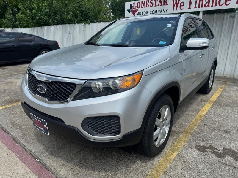 Kia Sorento Vehicle Full-screen Gallery Image 02