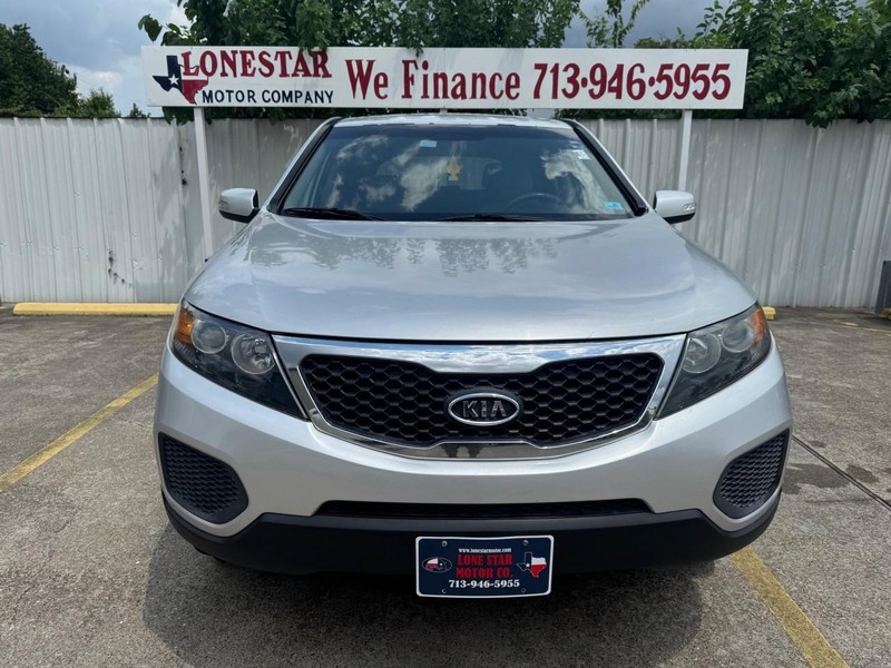 Kia Sorento Vehicle Full-screen Gallery Image 03