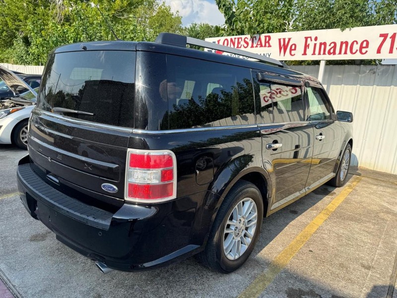 Ford Flex Vehicle Full-screen Gallery Image 05