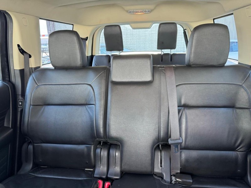 Ford Flex Vehicle Full-screen Gallery Image 10