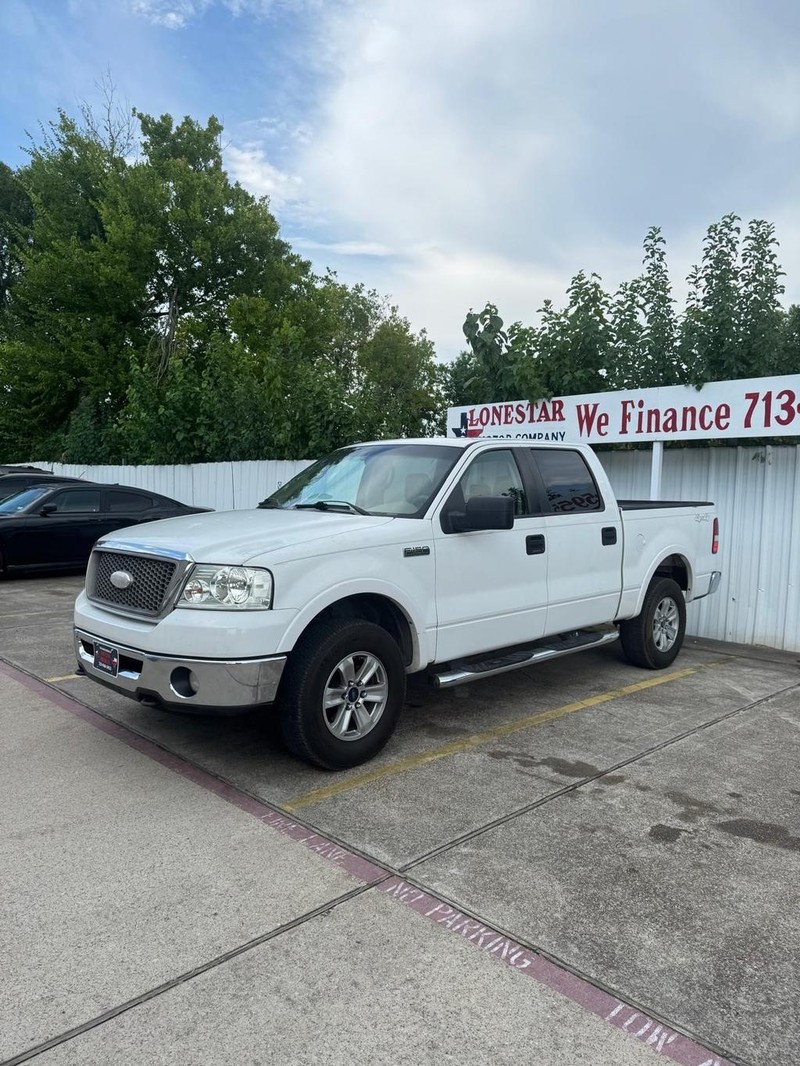 Ford F-150 Vehicle Full-screen Gallery Image 02