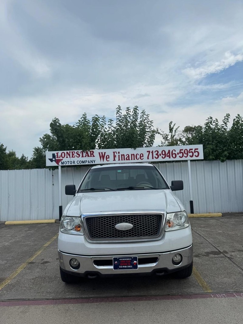 Ford F-150 Vehicle Full-screen Gallery Image 03