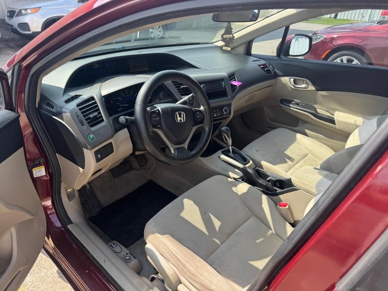 Honda Civic Sedan Vehicle Full-screen Gallery Image 07