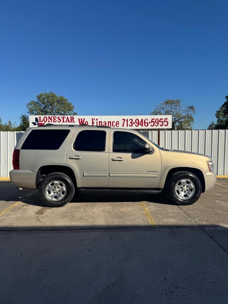 Chevrolet Tahoe Vehicle Full-screen Gallery Image 08