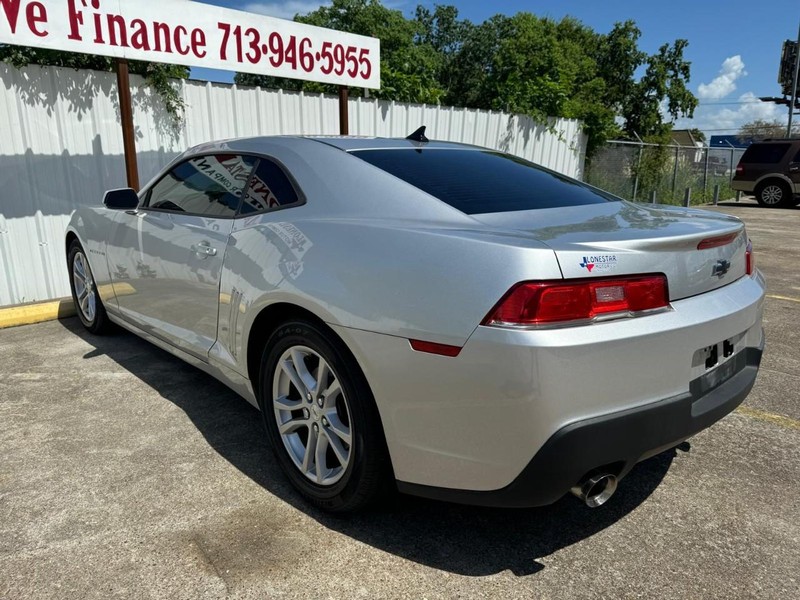 Chevrolet Camaro Vehicle Full-screen Gallery Image 05