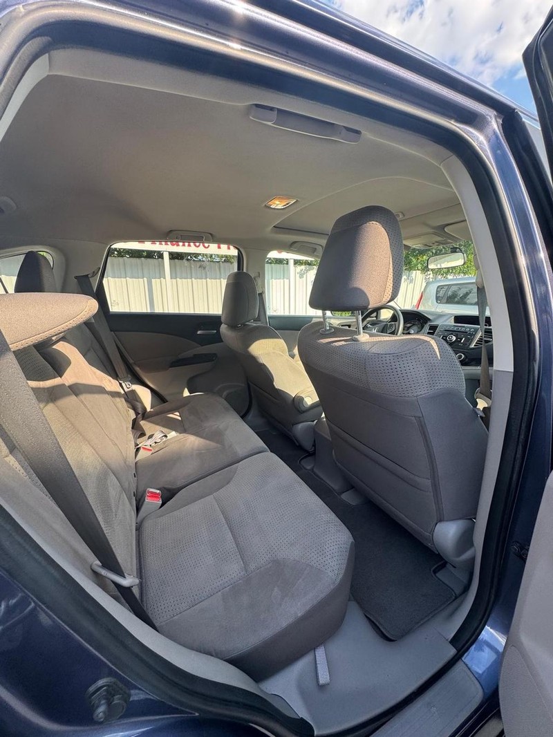 Honda CR-V Vehicle Full-screen Gallery Image 09