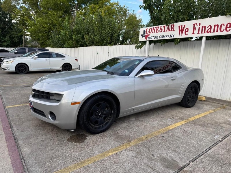 Chevrolet Camaro Vehicle Full-screen Gallery Image 02